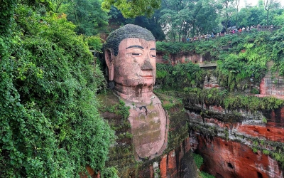 Private Day Trip: Chengdu to Leshan and Luocheng by Train