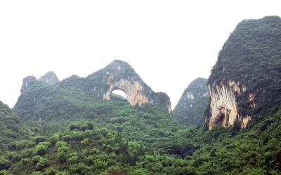 Private Day Tour in Yangshuo: Shilihualang, Xingping Li River Boat, and Lunch