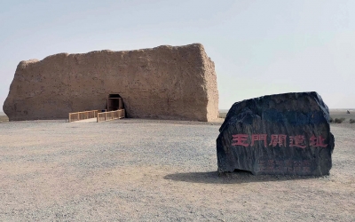 Private 3-Day Tour to Mogao Caves in Dunhuang from Beijing by Air