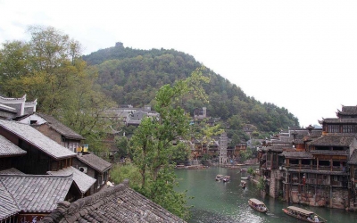Impressive China 10 Days: Shanghai, Zhangjiajie, Fenghuang, Longji, Yangshuo, Hong Kong