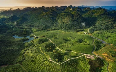 Private Day Tour to Jiqingli Tea Plantation and Xiaqiao Underground River from Guangzhou
