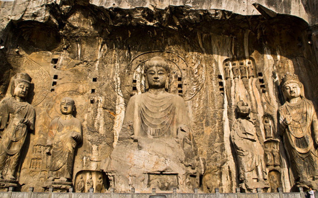 longmen grottoes 2.jpeg